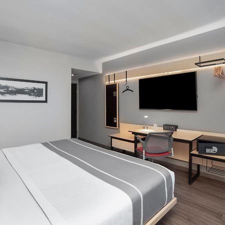 City Express Plus By Marriott Insurgentes Sur Mexico by Eksteriør bilde